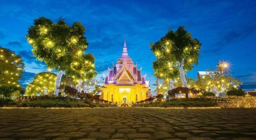 B2 Khon Kaen Boutique & Budget Hotel Екстер'єр фото