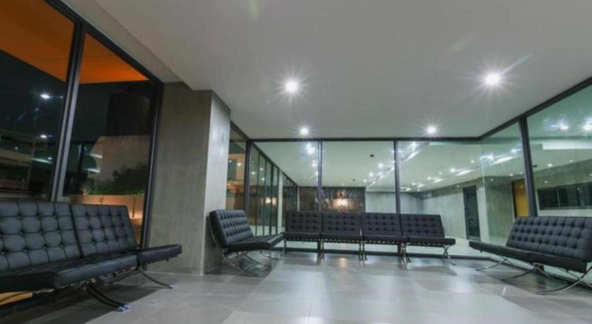 B2 Khon Kaen Boutique & Budget Hotel Екстер'єр фото